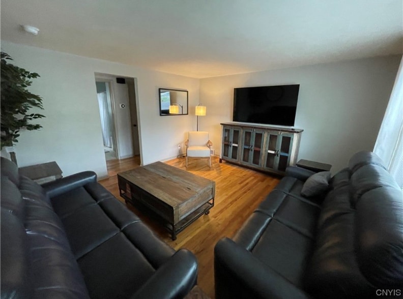 Building Photo - 202 Stafford Ave