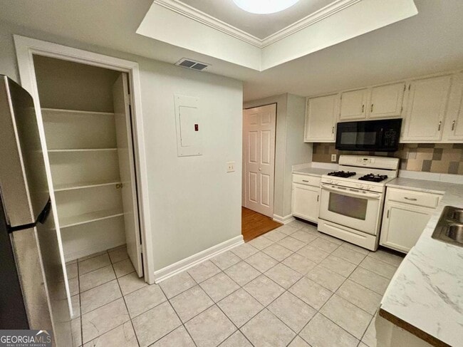 Building Photo - 57 Doranne Ct