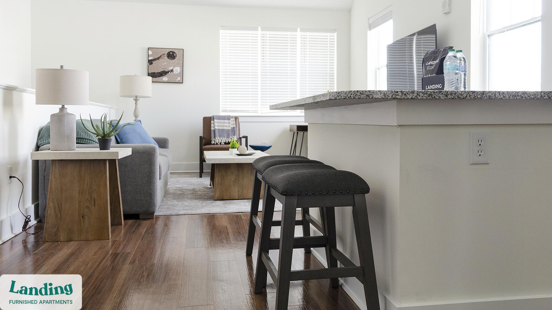 Building Photo - 901 Kelly Green Ln