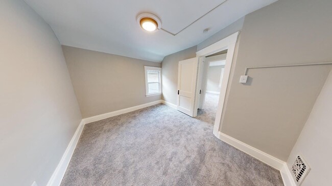 Building Photo - Brooklyn Centre - 3 Bedroom Single Family ...