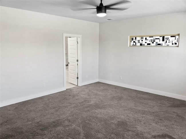 Building Photo - 551 Tanda Ln