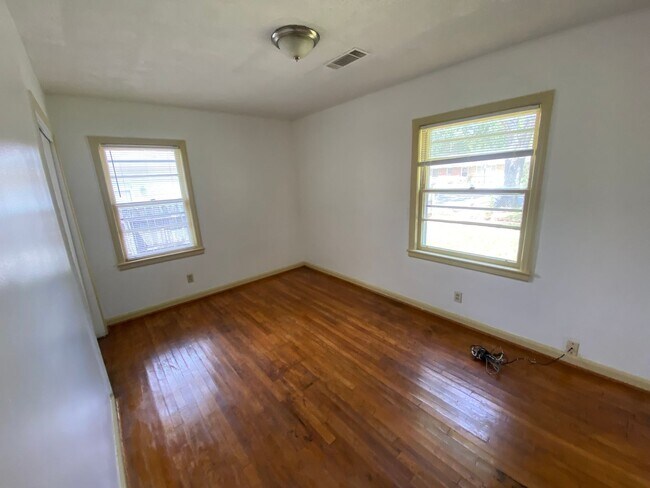 Building Photo - 2914 Ramsey Rd