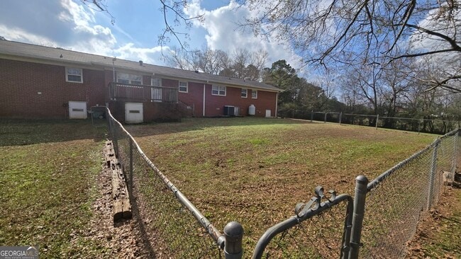 Building Photo - 1151 Stark Rd