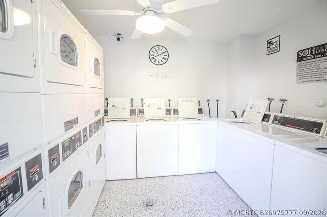 Building Photo - 2033 S Seacrest Blvd
