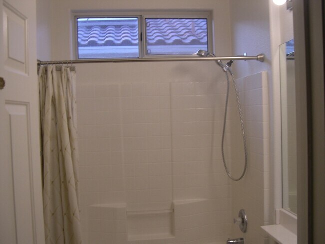 Building Photo - 2522 Libretto Ave