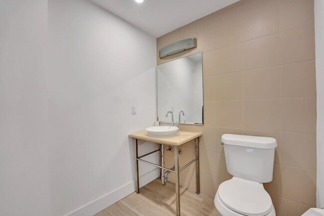 Building Photo - 2889 McFarlane Rd