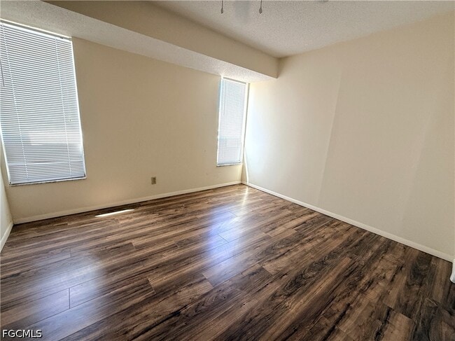 Building Photo - 1501 SE 32nd St