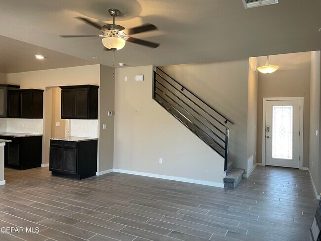 Building Photo - 15117 Design Ct