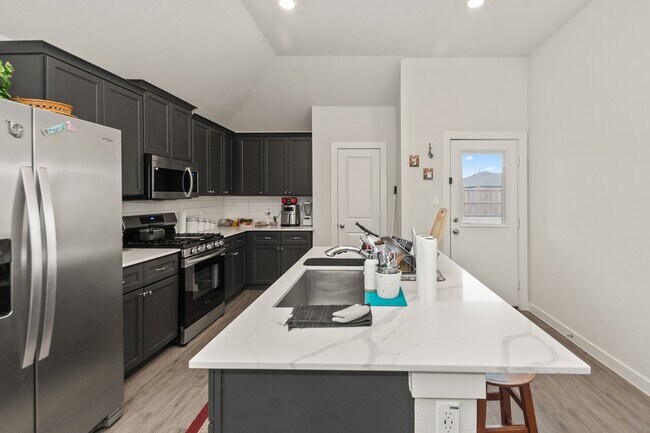 Building Photo - 76 Rd 51030