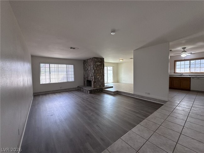 Building Photo - 7213 Roe Ct