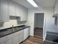 Building Photo - 318 Ryan St