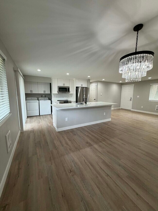 Building Photo - 5517 DayCrest Ct SE