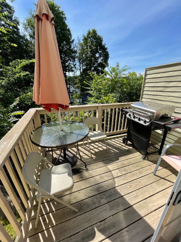 Building Photo - 110 Coalpit Hill Rd