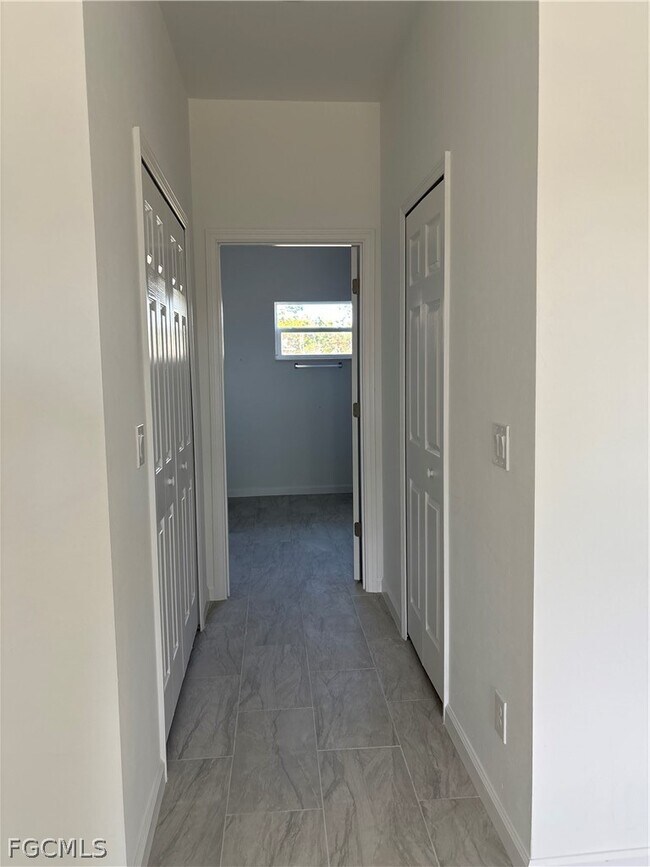 Building Photo - 3005 31st St W