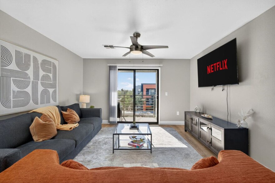 Building Photo - 15164 N 140th Dr