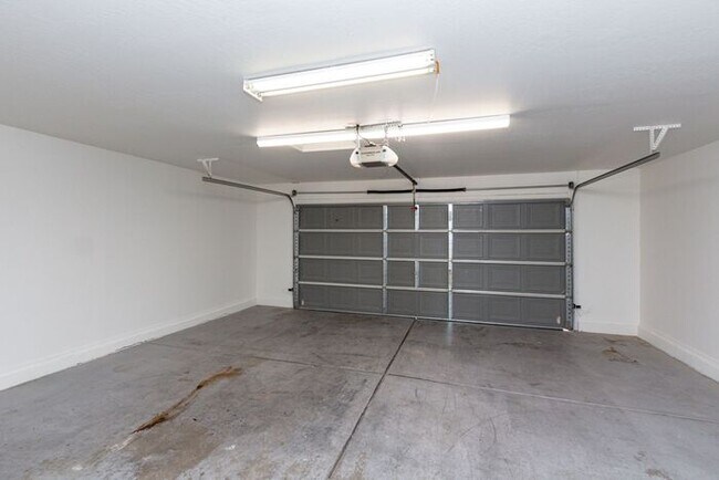 Building Photo - LOVELY 4 BED 3 BATH HOME IN SAN TAN VALLEY