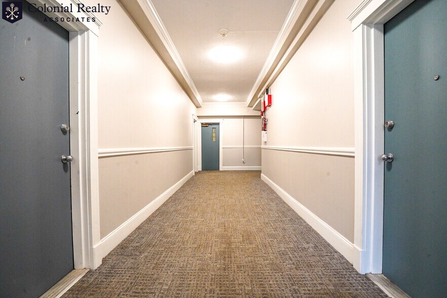 Building Photo - 82 Brainerd Rd