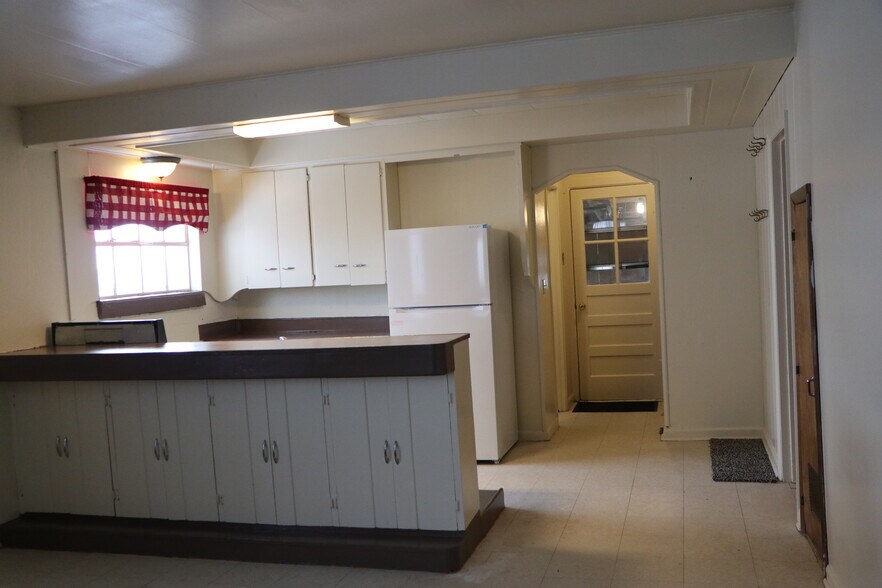 Building Photo - 1308 High St