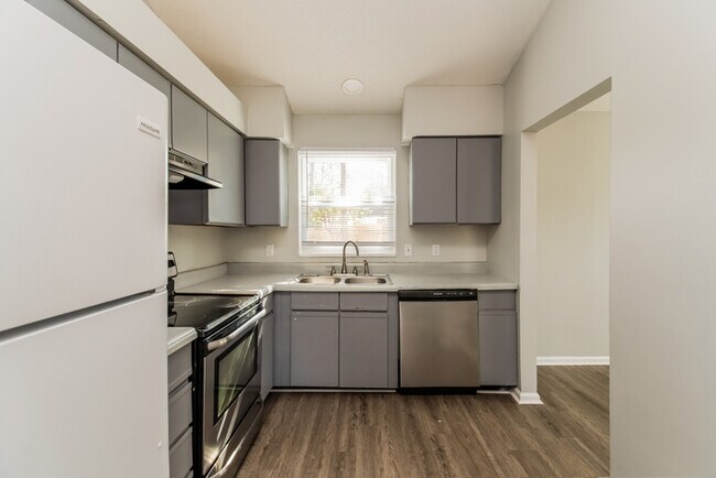 Building Photo - Spacious 3-bedroom Home in Irmo, SC