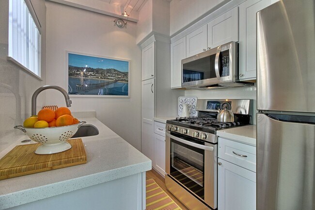 Building Photo - 1078 Seaward- MFR