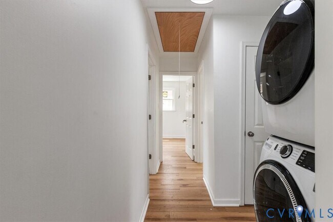 Building Photo - 1806 Sussex St