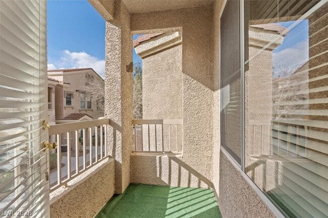 Building Photo - 10550 W Alexander Rd