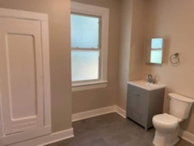 Building Photo - For Rent – Historic 3 Bed, 2 Bath Home Jus...