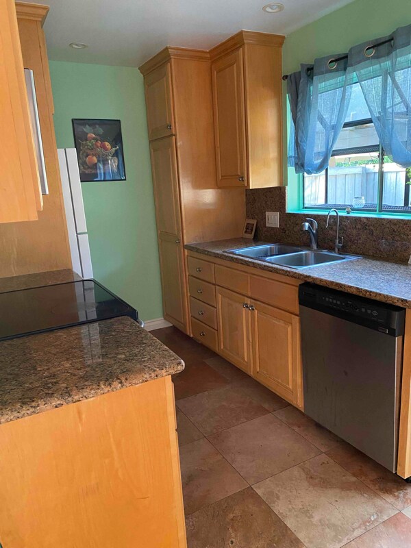 Building Photo - 45 Streamwood