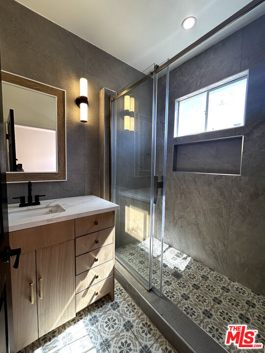 Building Photo - 108 Orlando Ave