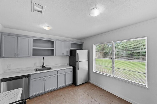 Building Photo - 4225 Citadel Ln