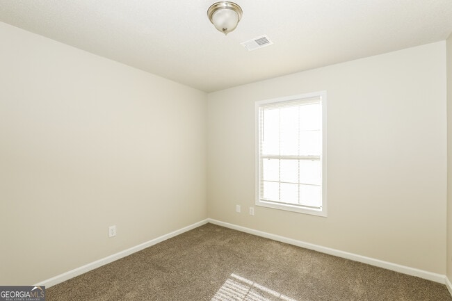 Building Photo - 1915 Portwest Way