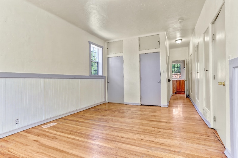 Building Photo - 633 N 8th St