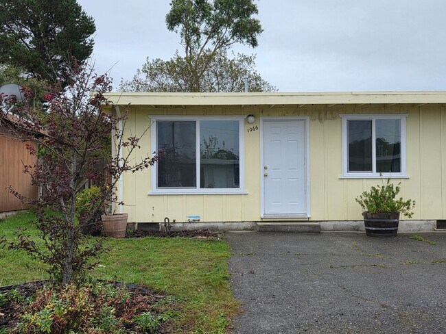 Building Photo - 1054-1066 Sun Rd