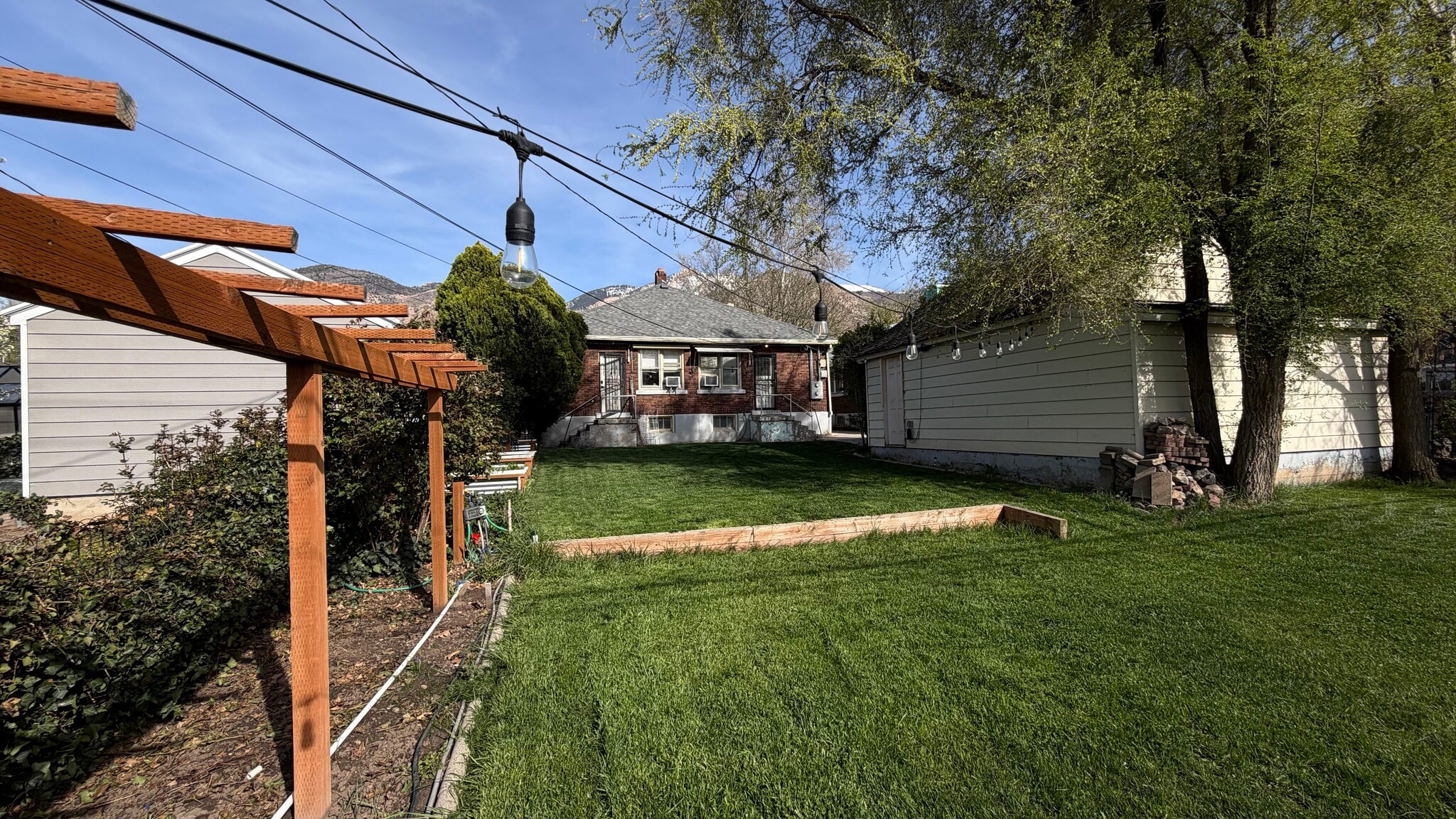 Building Photo - 2659 Brinker Ave