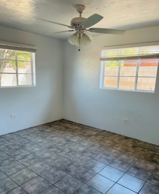 Building Photo - Expansive Elegant and Modern Stunning 3 Bedroom 2 Bath Townhome