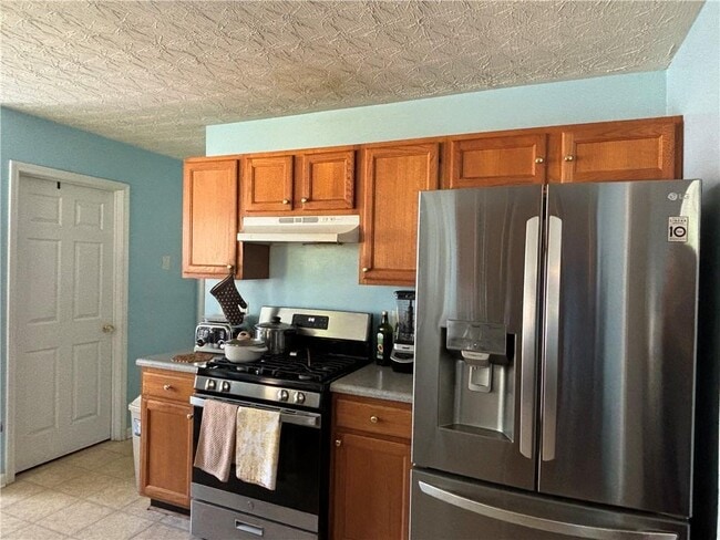 Building Photo - 3287 Baymount Way