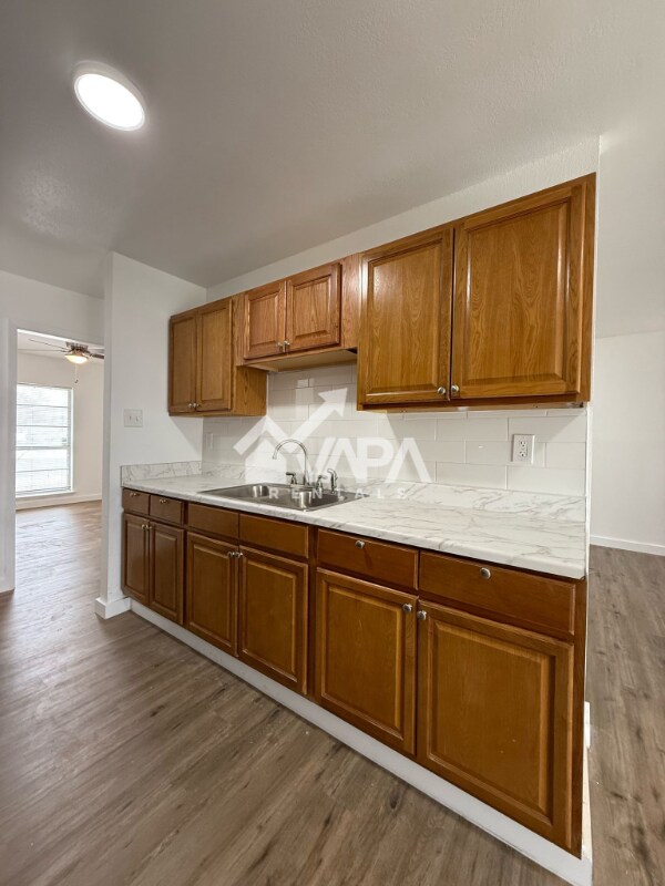 Building Photo - 10815 Green Heights Dr