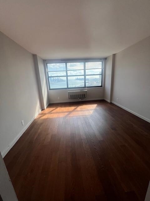 Building Photo - 7000 BLVD E