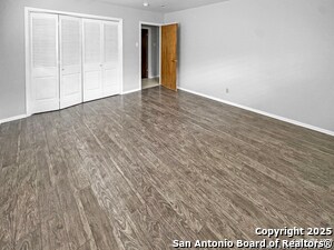 Building Photo - 10502 Burr Oak Dr