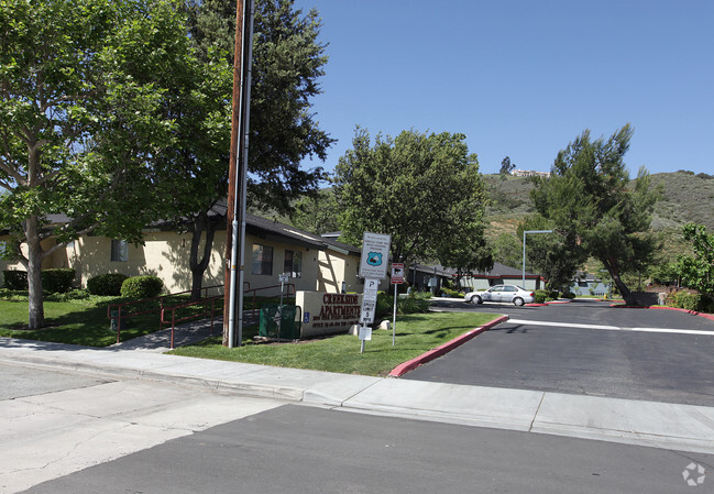 Building Photo - Creekside Apartments