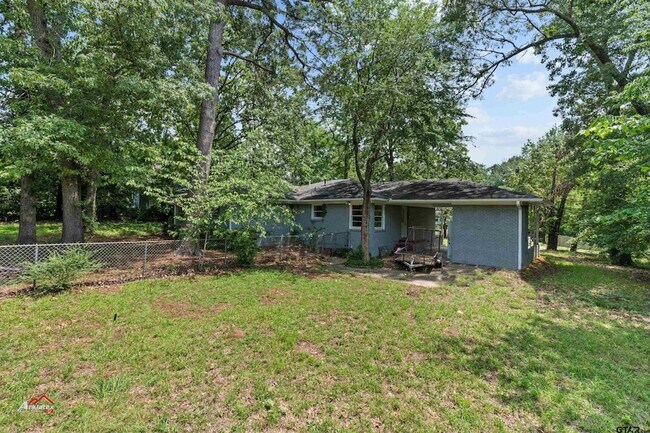 Building Photo - 1307 Ash Ln