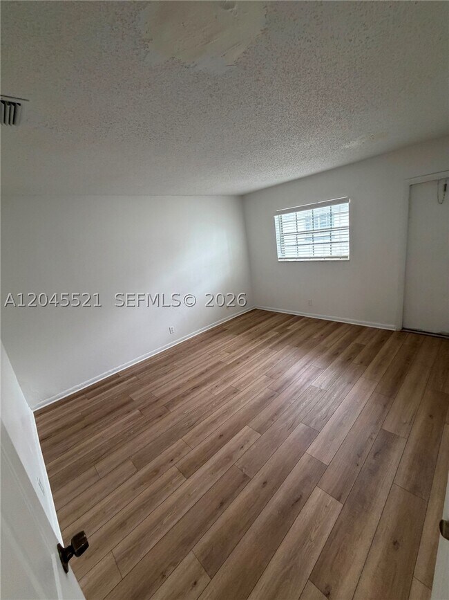 Building Photo - 2557 NW 60th Terrace