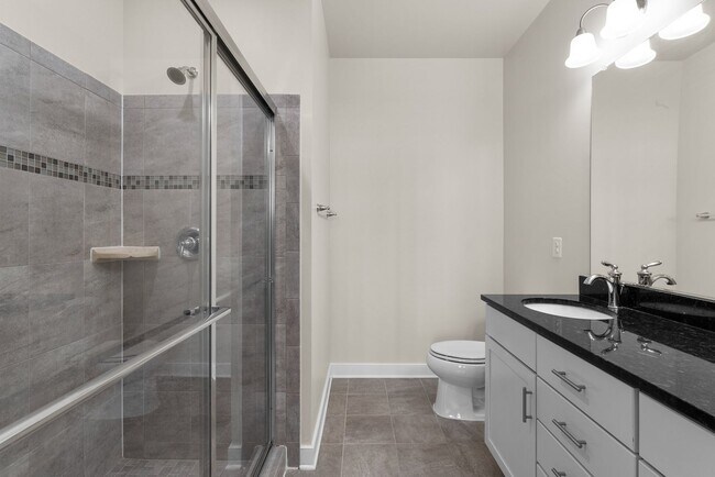 Building Photo - 3 Bed 4.5 Bath - Downtown Crown Townhouse ...