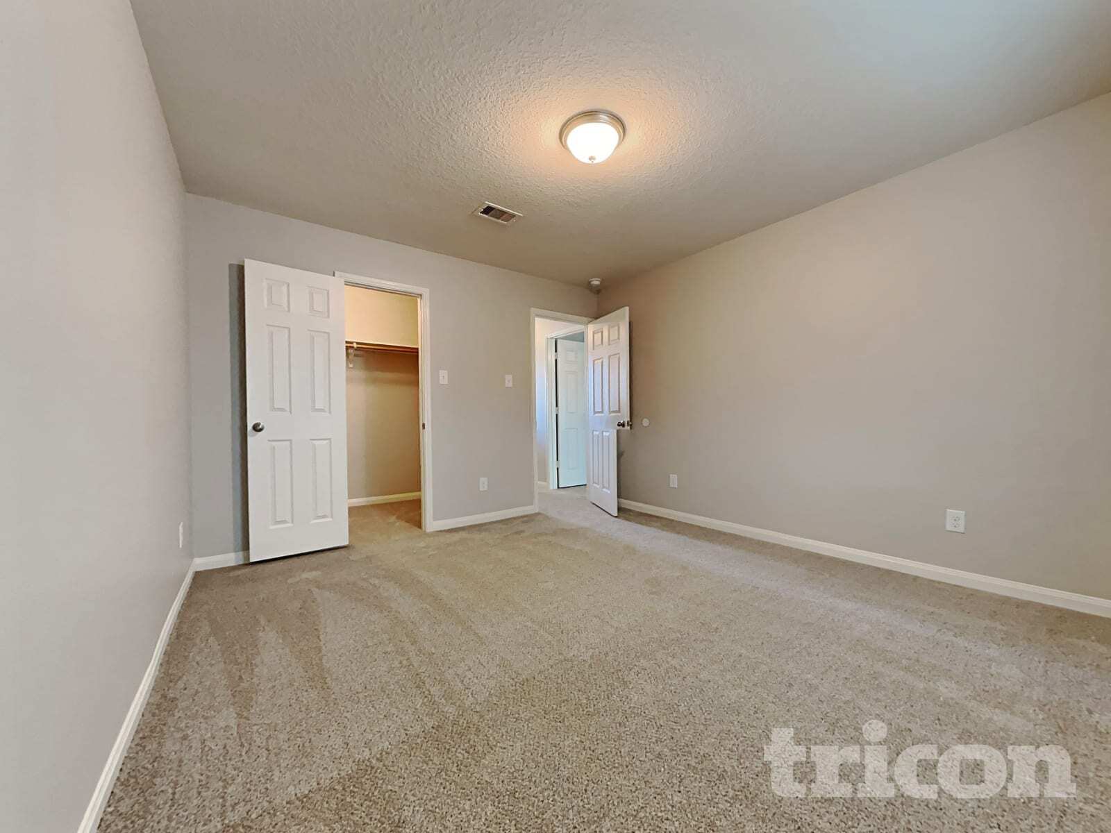Building Photo - 30906 Sweetwater Cir