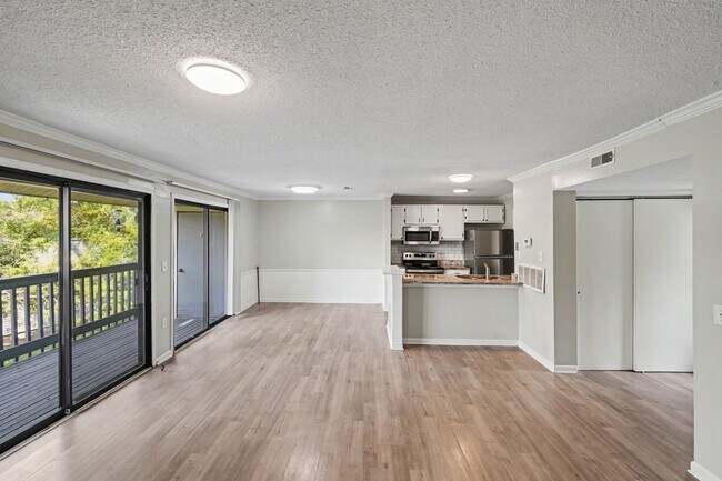 Building Photo - 10971 Harrowfield Rd