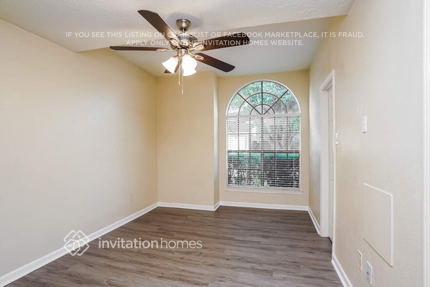 Building Photo - 14635 S Hearthstone Green Dr