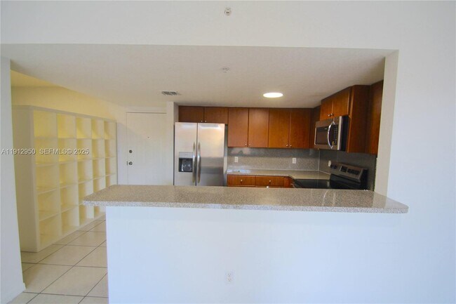 Building Photo - 218 NW 12th Ave