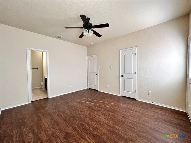 Building Photo - 502 Creekside Cir