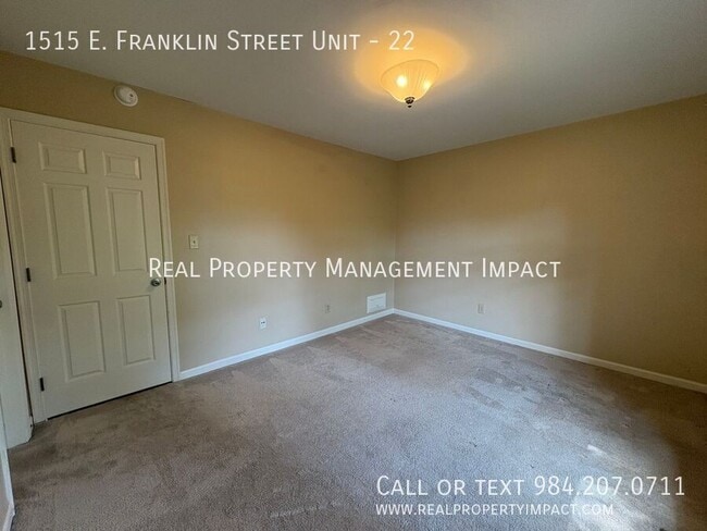 Building Photo - 1515 E Franklin St