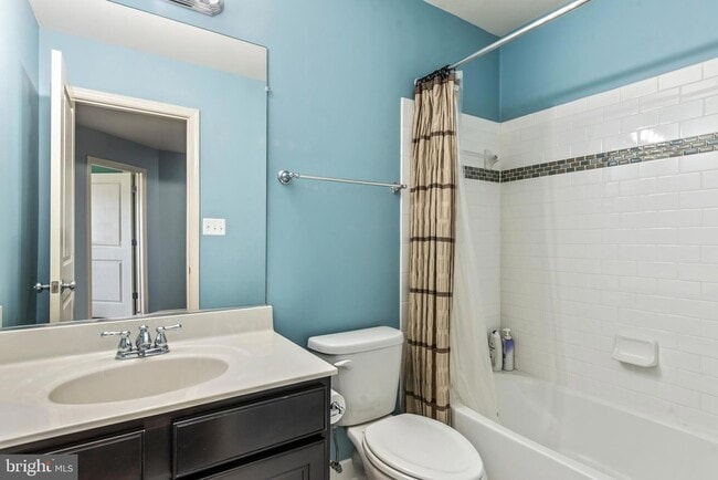 Building Photo - 23638 Sailfish Square